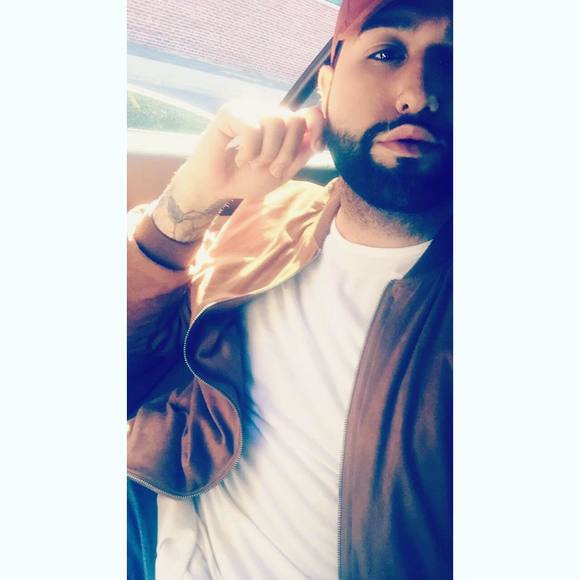 Meet your Posher, Manny - Picture 1 of 1